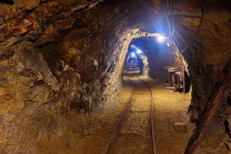 A working passage inside a Larimar mine.